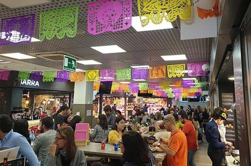 Fiesta de los muertos en el Mercado de Prosperidad