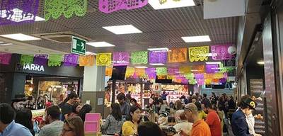 Fiesta de los muertos en el Mercado de Prosperidad